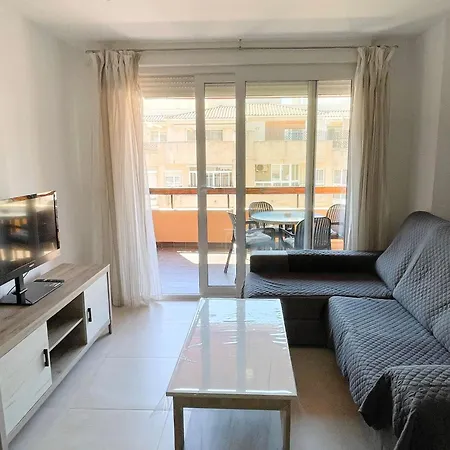Amplio Apartamento En By Bebalmy توريمولينوس