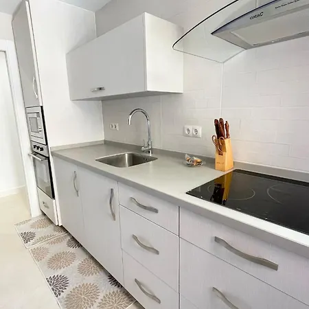 Apartman Amplio Apartamento En By Bebalmy *